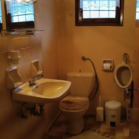 Veronika House Under Meteora Tatil Evi