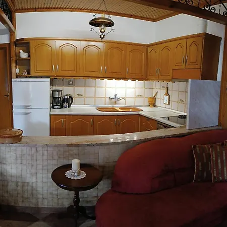 Veronika House Under Meteora * Sarakina