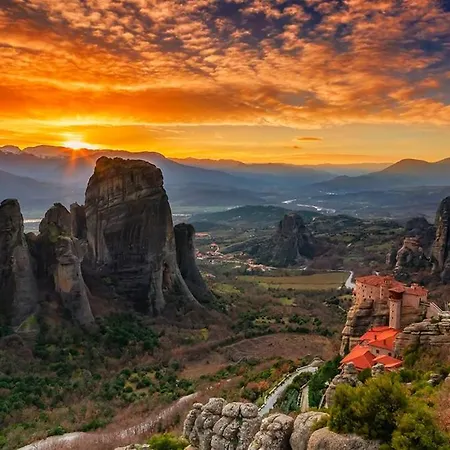 Veronika House Under Meteora Holiday home *