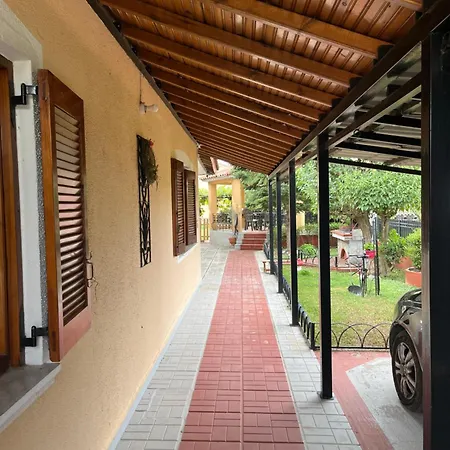 Veronika House Under Meteora Holiday home Sarakina