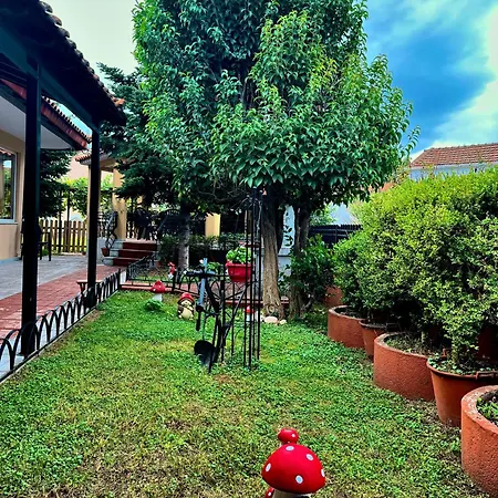 Veronika House Under Meteora Sarakina