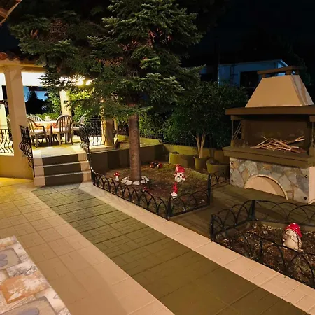 Veronika House Under Meteora Sarakina